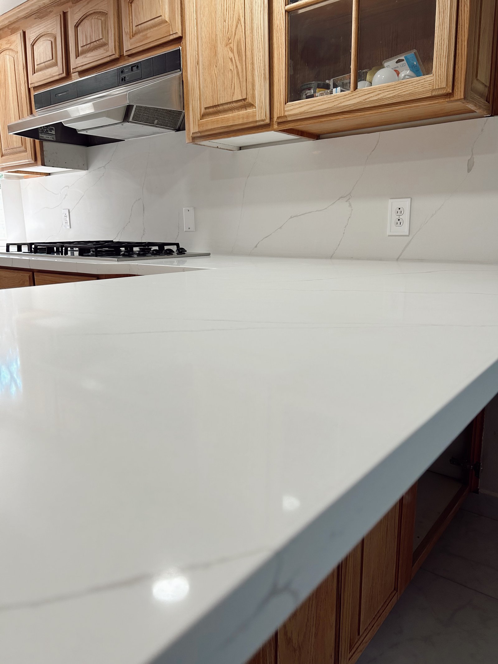 cuarzo-calacatta-light3